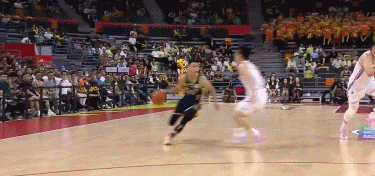 🏀CBA战报：四川双外援空砍64分 广东全民皆兵6人得分上双力克四川